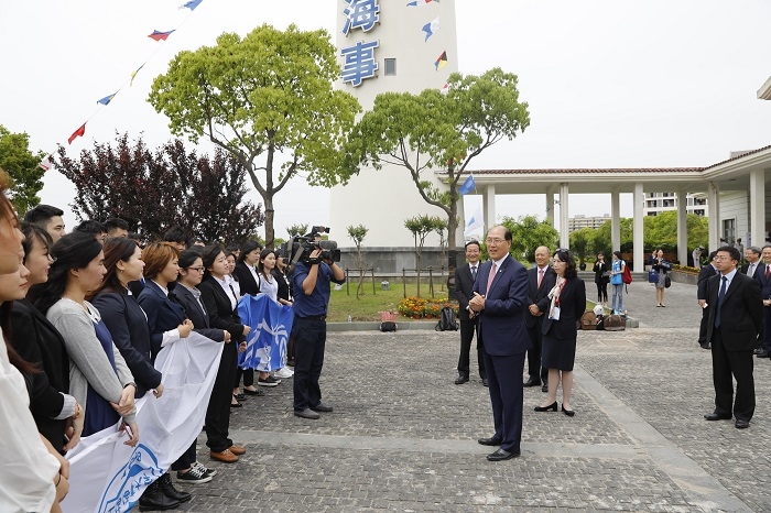 林基泽秘书长与我校学生交流