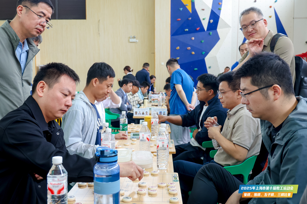 我校象棋选手比赛现场
