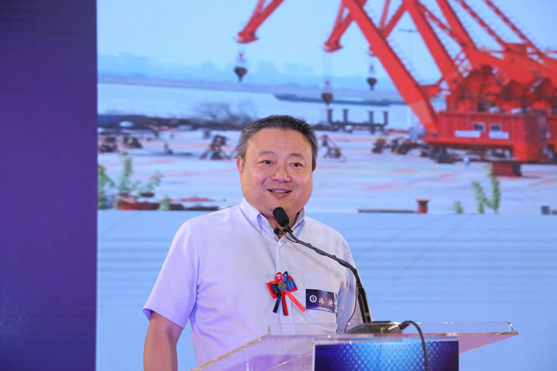 1989级起重运输与工程机械专业校友、上海鼎盛港机有限公司、江苏鼎盛重工有限公司总经理、上海海事大学校友企业家联合会理事冯涛发言