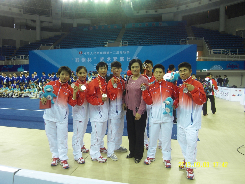 2013年全运会我校运动员代表上海队参赛获对练小团体银牌
