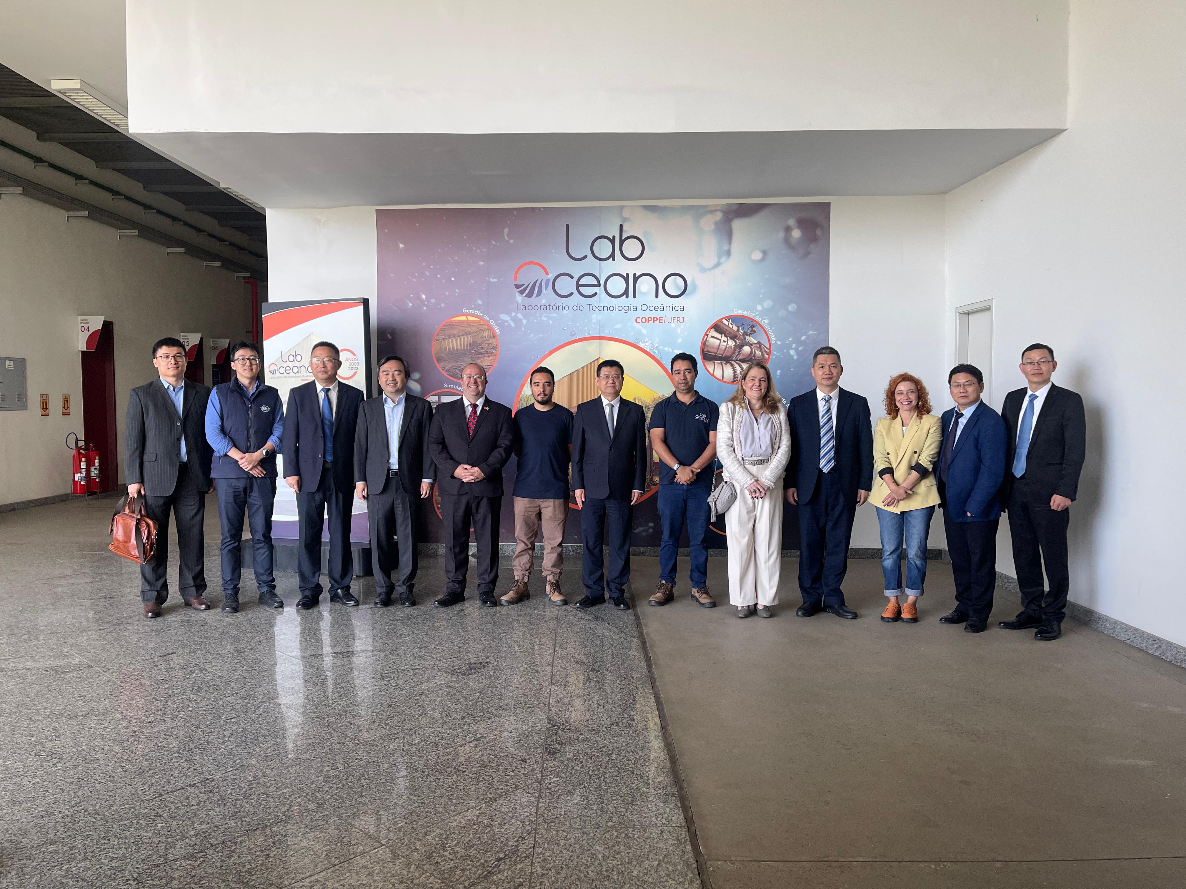 参观巴西里约热内卢联邦大学波浪和洋流实验室