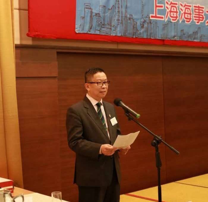 冯佳培秘书长做筹备工作报告