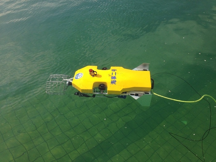 “海事二号”搜救水下机器人