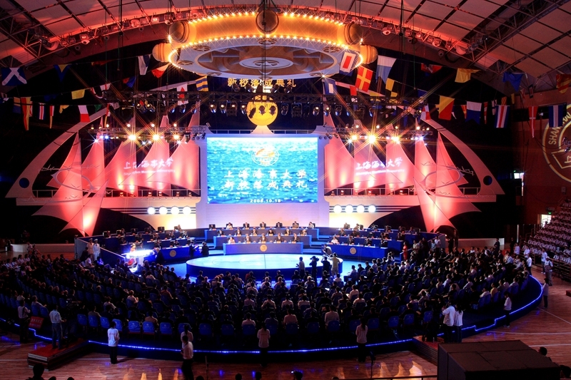 2008年10月18日，学校隆重举行新校落成庆典