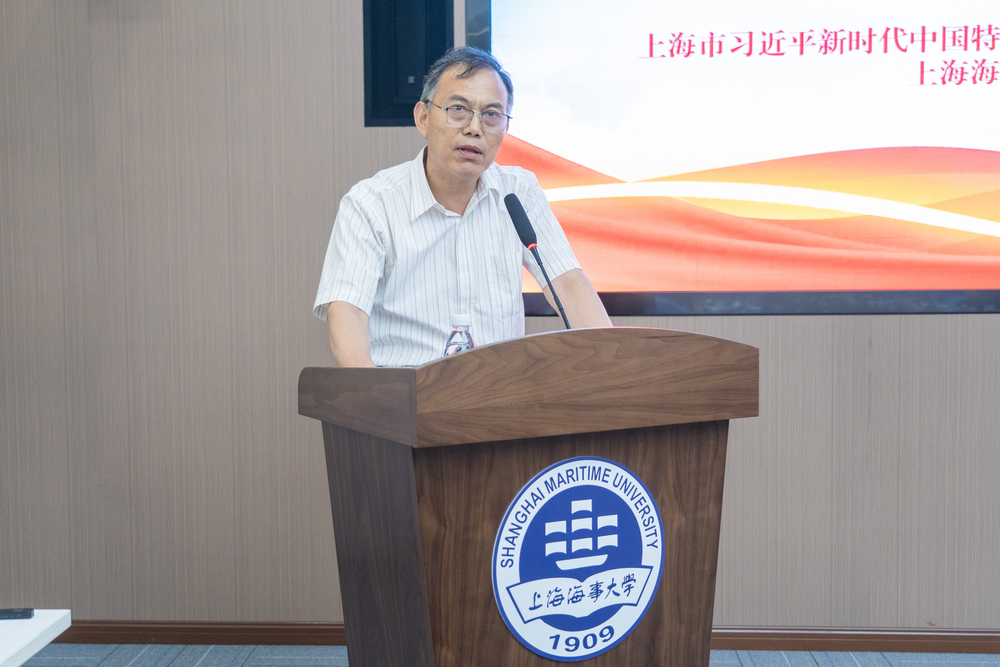 学校马克思主义学院党委书记董金明作总结发言