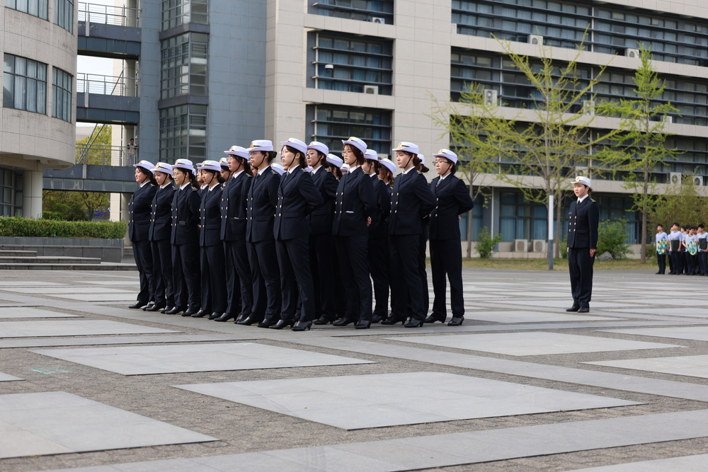 优秀女生方队队列展示