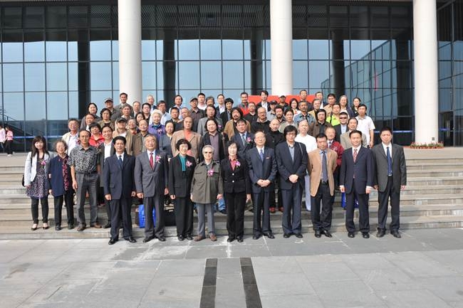 莅临上海海事大学