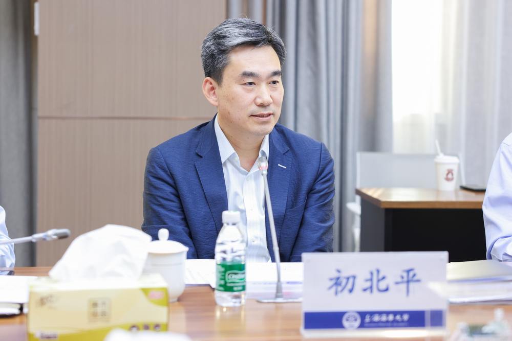 初北平校长讲话