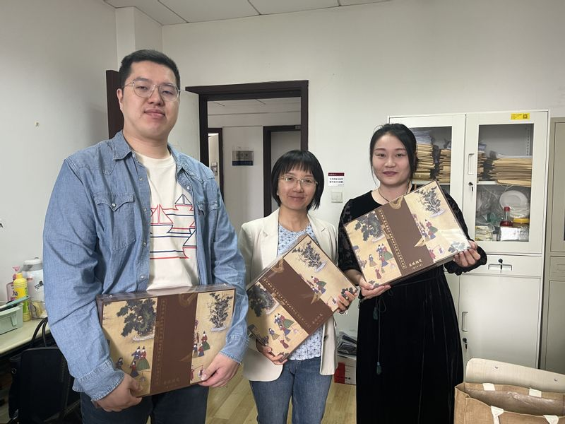  法学院--“童心书趣”活动