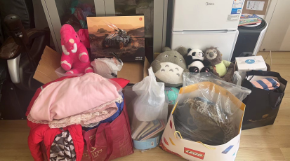 外国语学院--“旧物新传，童爱相伴”捐赠活动