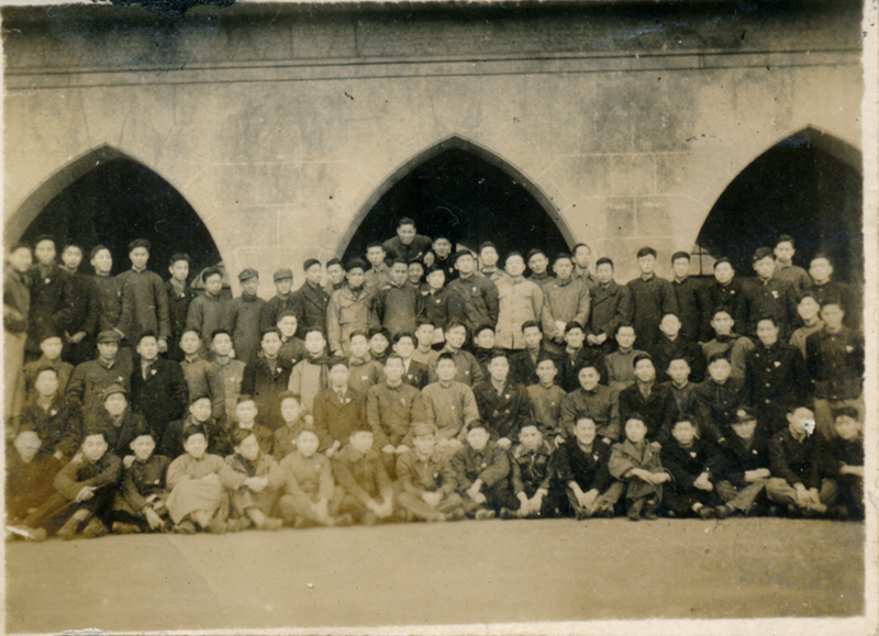 1950年1月轮机系全体同学合影