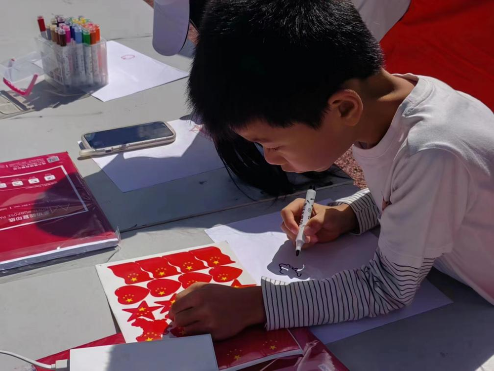 “手绘爱国情”活动现场