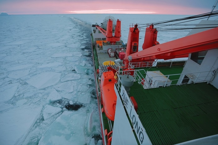 冰区航行（船尾）