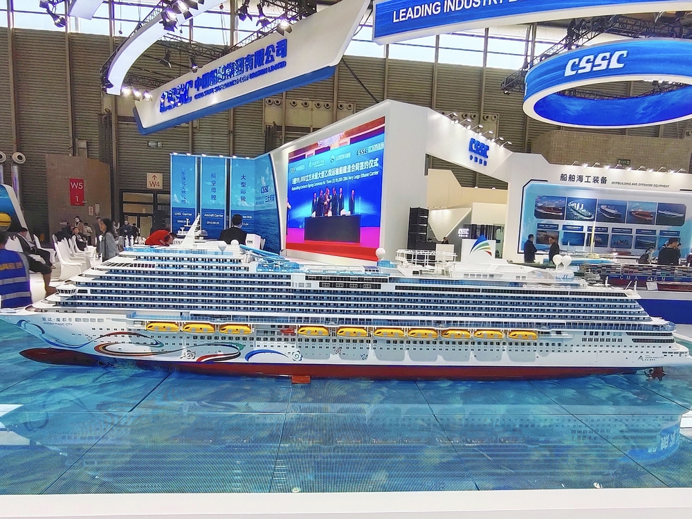 爱达魔都号邮轮模型