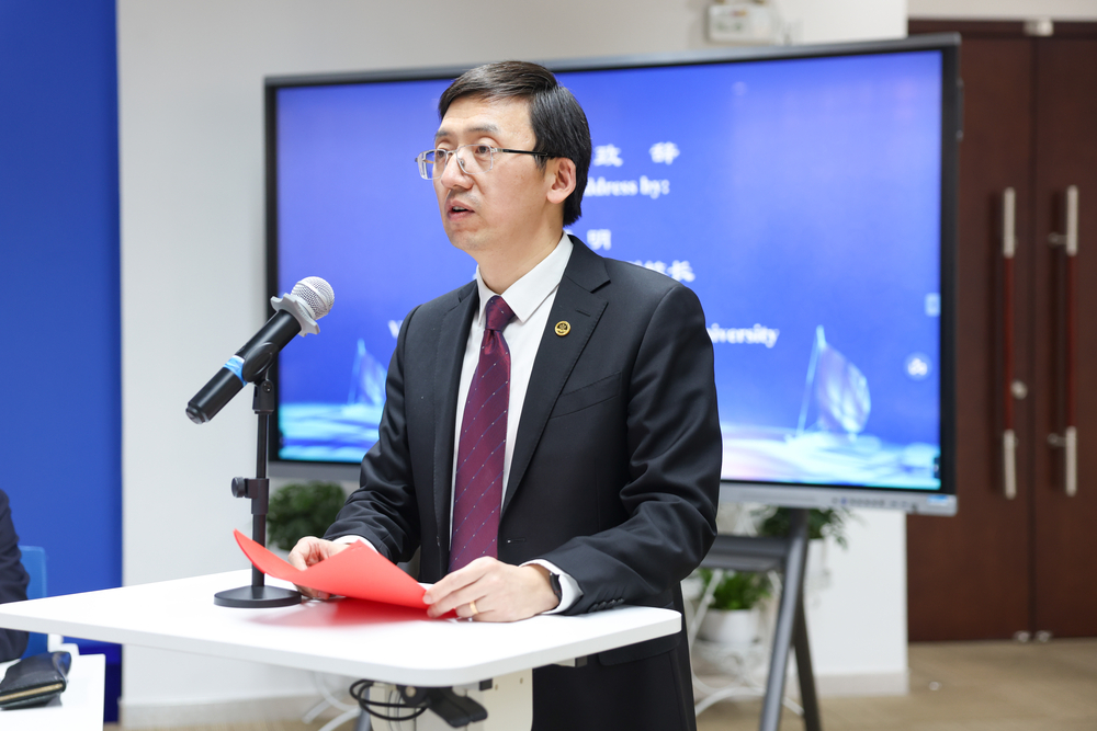 殷明副校长致辞