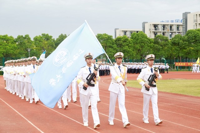 军训汇报分列式