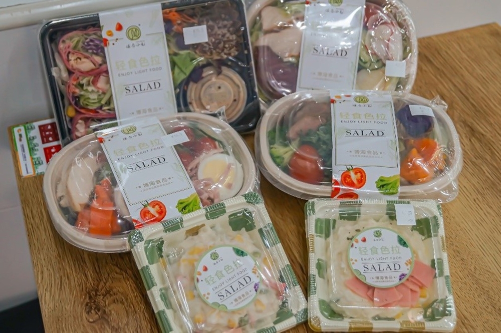 后勤中心西点房供应轻食