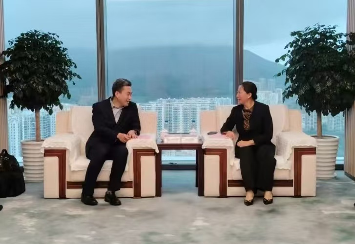 与中国交建海南总部领导座谈交流