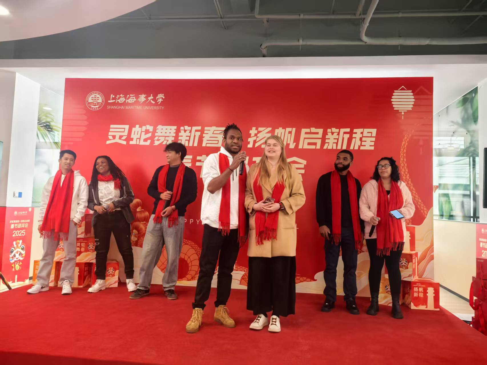 留学生表演新春联欢节目